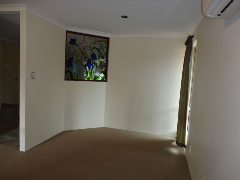 7 Graydon Grove, Leda WA 6170