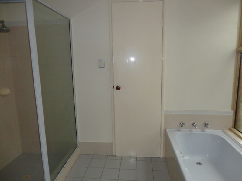 7 Graydon Grove, Leda WA 6170