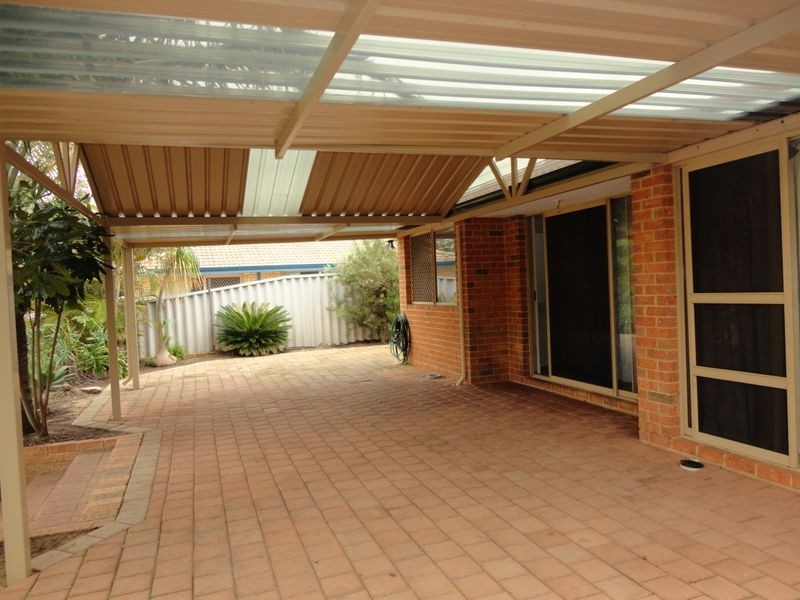 7 Graydon Grove, Leda WA 6170