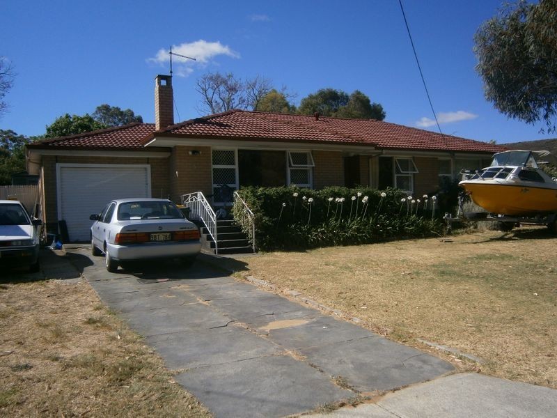 5 Leasham Way, Medina WA 6167