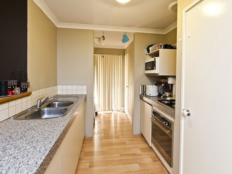 3 Hueston Lkt, Leda WA 6170