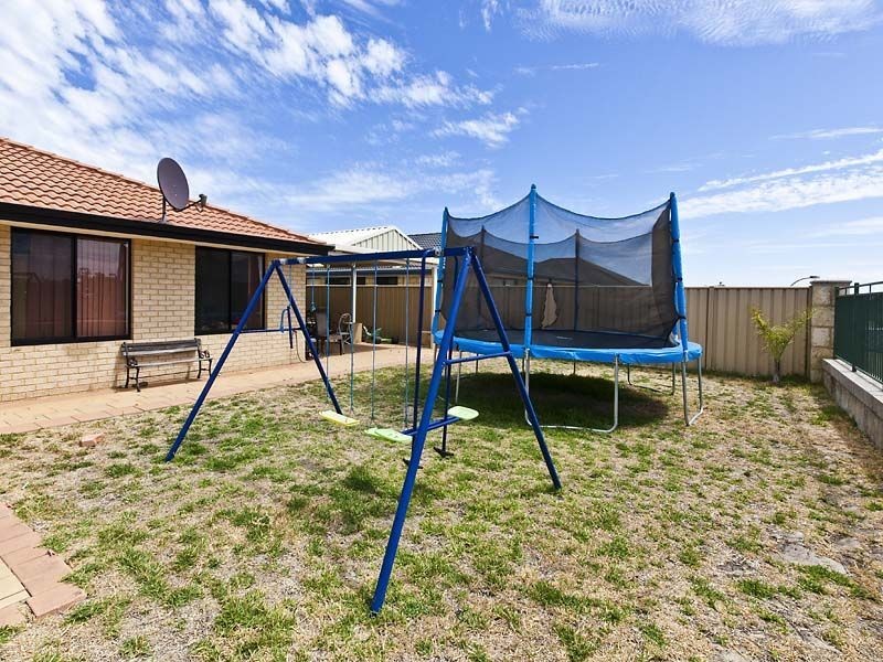 3 Hueston Lkt, Leda WA 6170