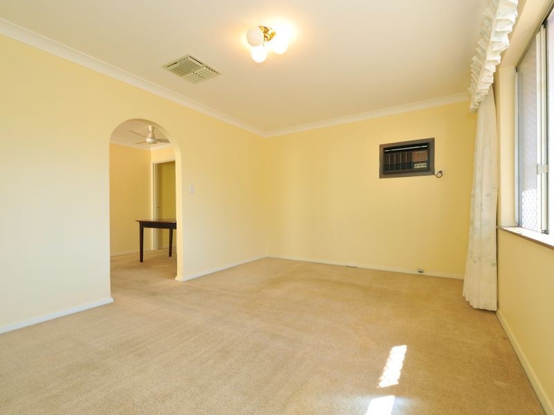 30 Adamson Road, Parmelia WA 6167