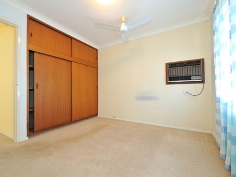 30 Adamson Road, Parmelia WA 6167