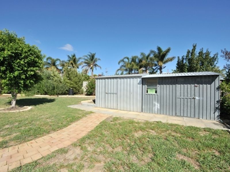30 Adamson Road, Parmelia WA 6167