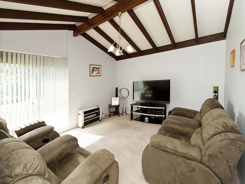 9 Turpin Place, Parmelia WA 6167