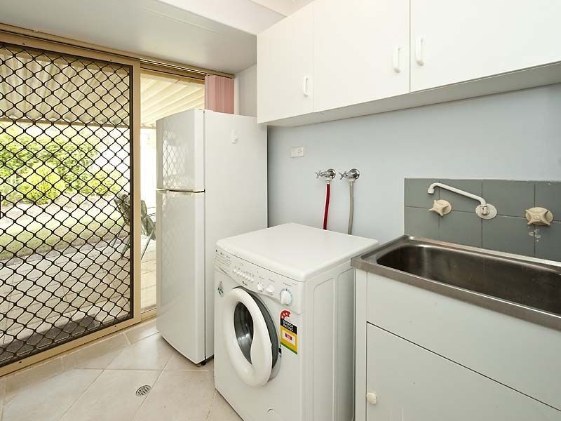 9 Turpin Place, Parmelia WA 6167