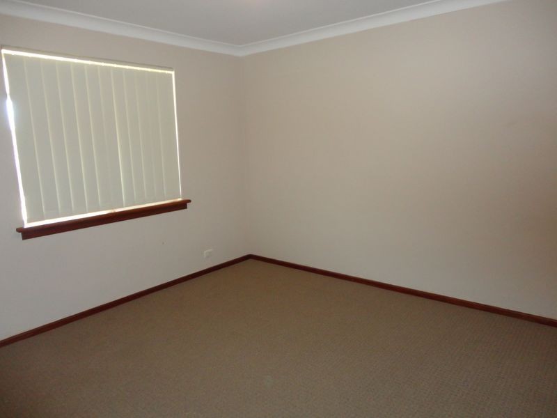 2 Nevis Place, Safety Bay WA 6169