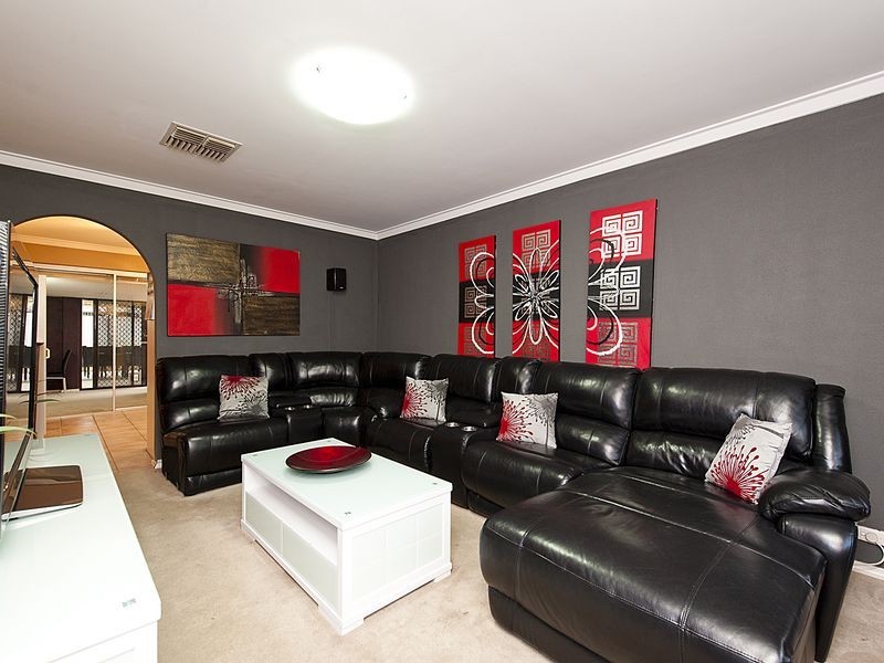 106 Sulphur Road, Parmelia WA 6167