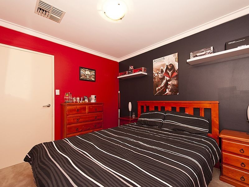 106 Sulphur Road, Parmelia WA 6167