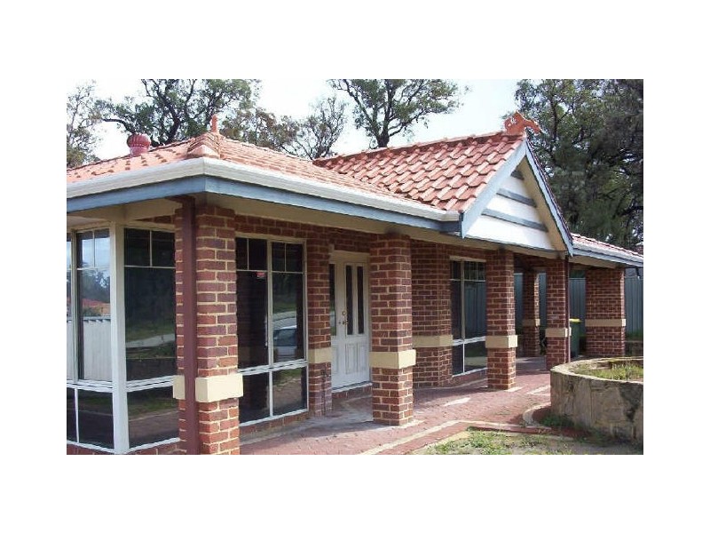 64 Warner Road, Parmelia WA 6167