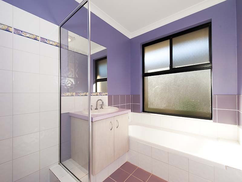 5 Leghorn Road, Orelia WA 6167