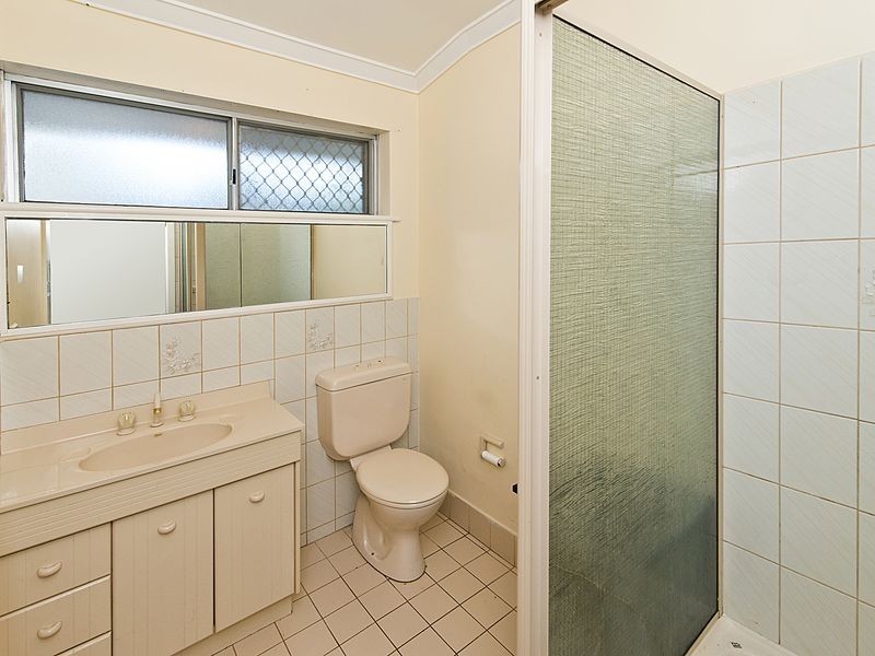 4 Blay Road, Calista WA 6167