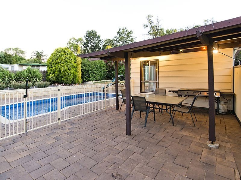 4 Blay Road, Calista WA 6167