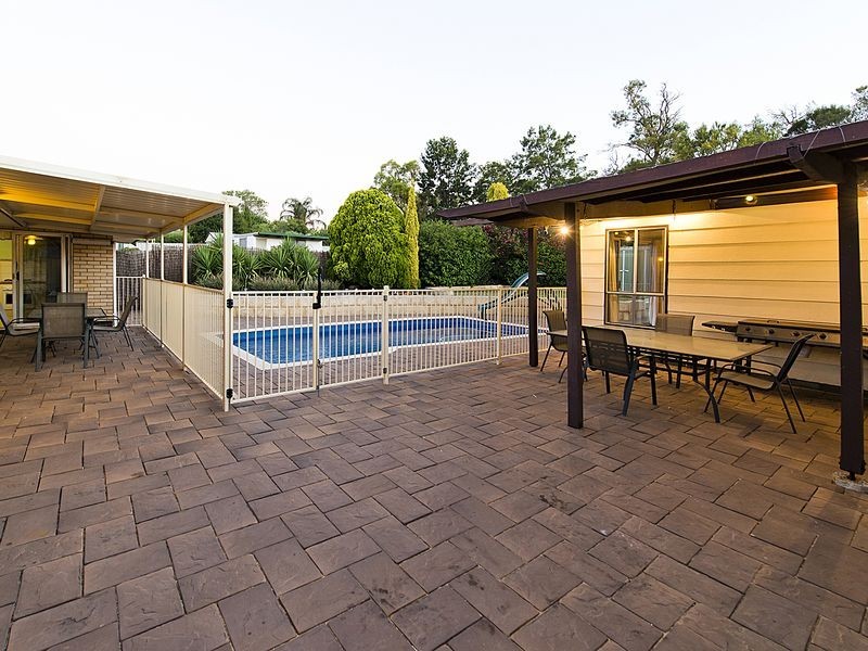 4 Blay Road, Calista WA 6167