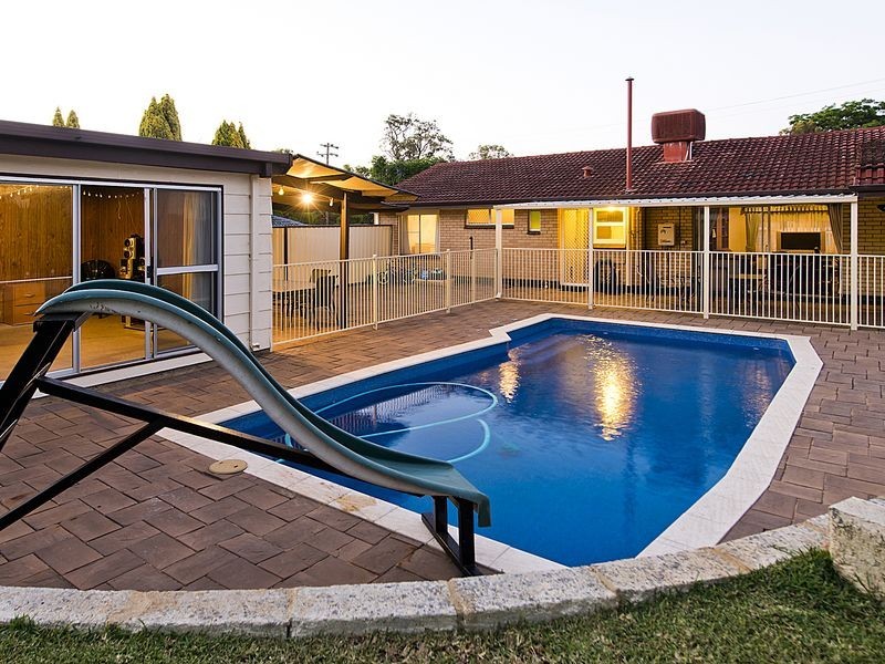 4 Blay Road, Calista WA 6167