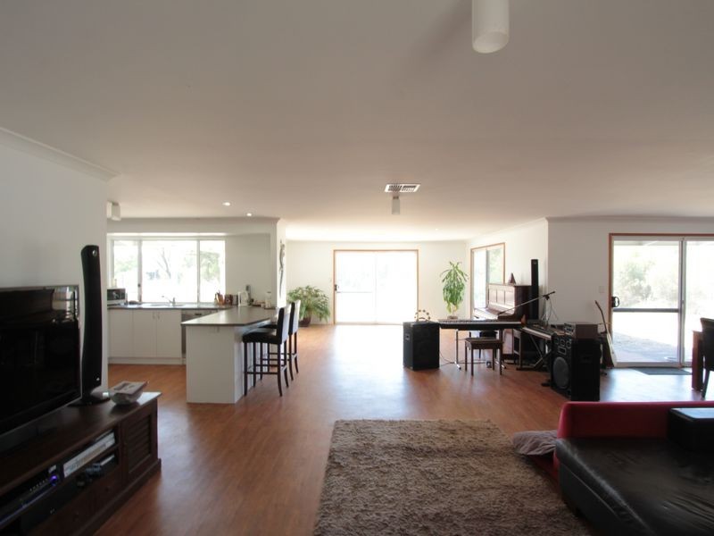 217 Richmond Street, Williams WA 6391
