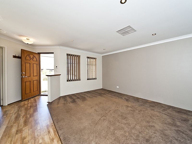 4 Glastonbury Street, Leda WA 6170