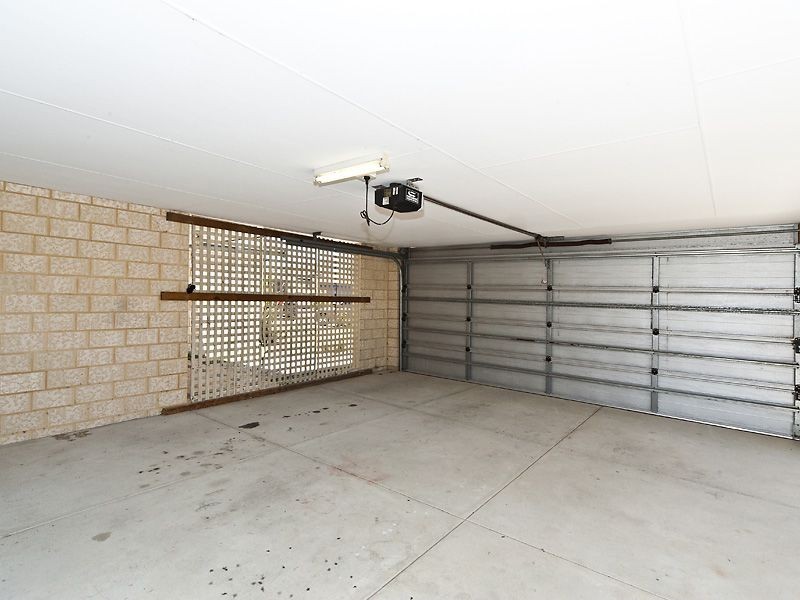 4 Glastonbury Street, Leda WA 6170