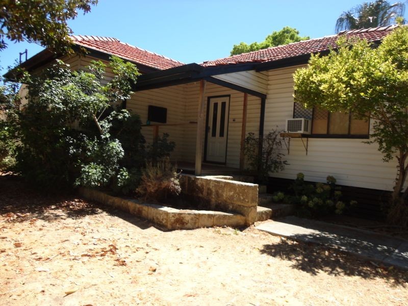 18 Derbal Street, Medina WA 6167