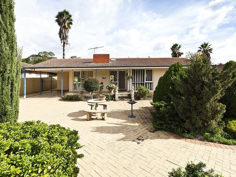 6 Broughton Way, Orelia WA 6167