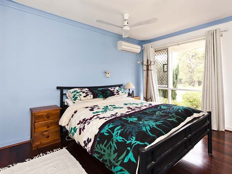 6 Broughton Way, Orelia WA 6167