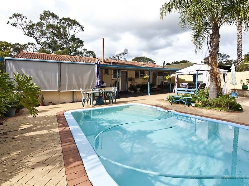 6 Broughton Way, Orelia WA 6167