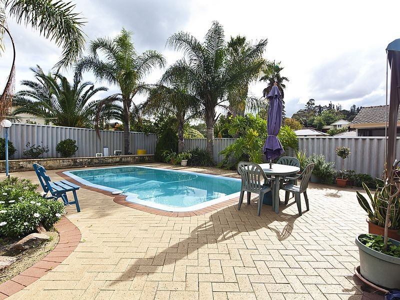 6 Broughton Way, Orelia WA 6167