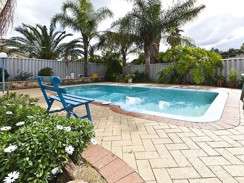 6 Broughton Way, Orelia WA 6167