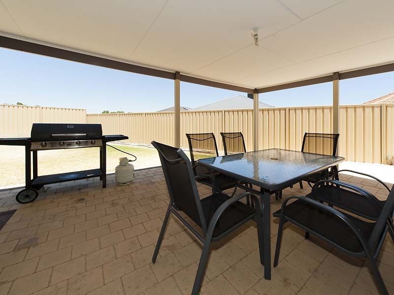 21 Camballin Loop, Bertram WA 6167