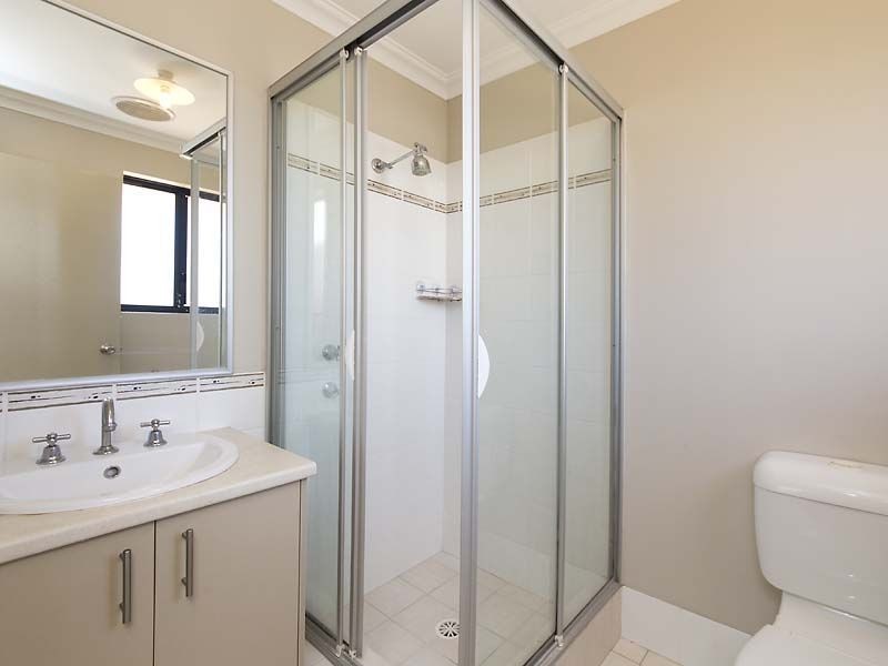 1 Chertsey Way, Wellard WA 6170