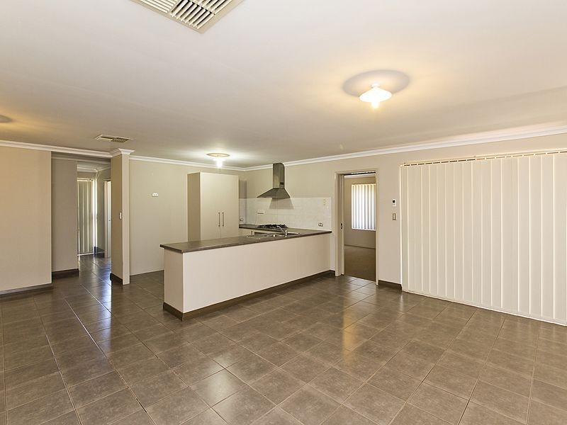1 Chertsey Way, Wellard WA 6170