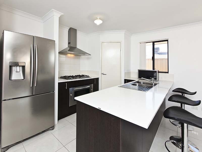 144 Price Parkway, Bertram WA 6167