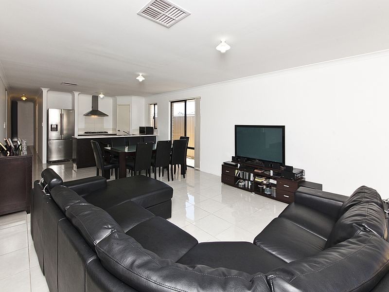 144 Price Parkway, Bertram WA 6167