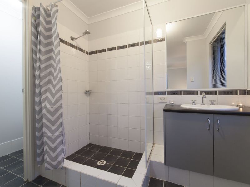 5 Addingham Crescent, Bertram WA 6167