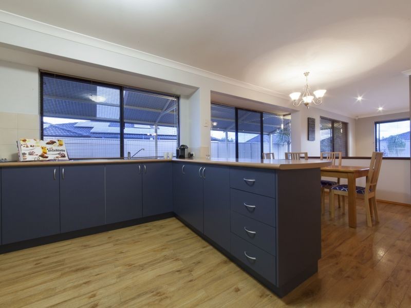 5 Addingham Crescent, Bertram WA 6167