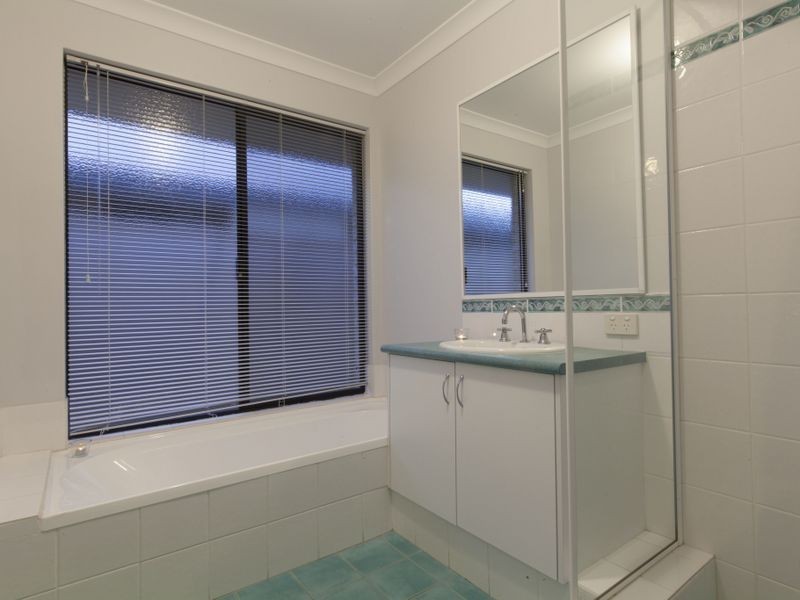 5 Addingham Crescent, Bertram WA 6167