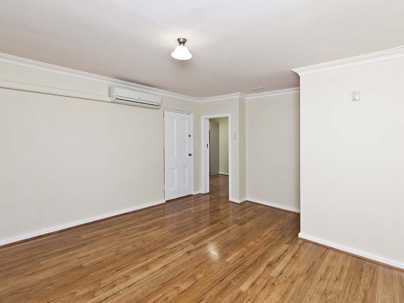 33B Winterfold Road, Hamilton Hill WA 6163