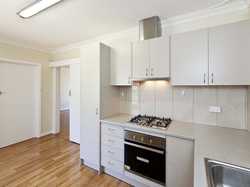 33B Winterfold Road, Hamilton Hill WA 6163