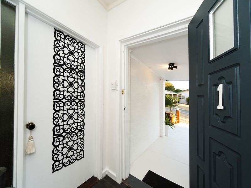 1 Inglis Court, Medina WA 6167