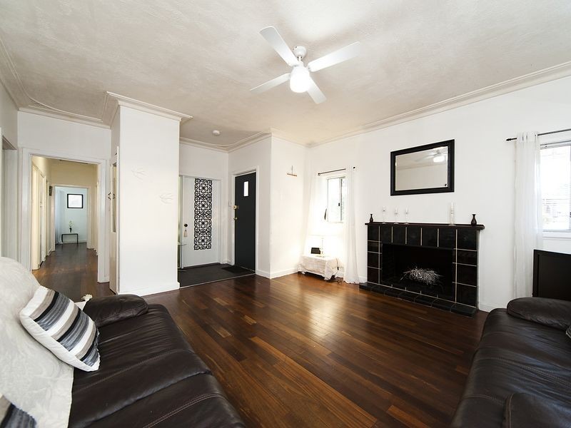 1 Inglis Court, Medina WA 6167