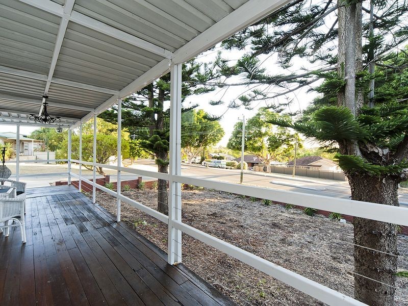 1 Inglis Court, Medina WA 6167