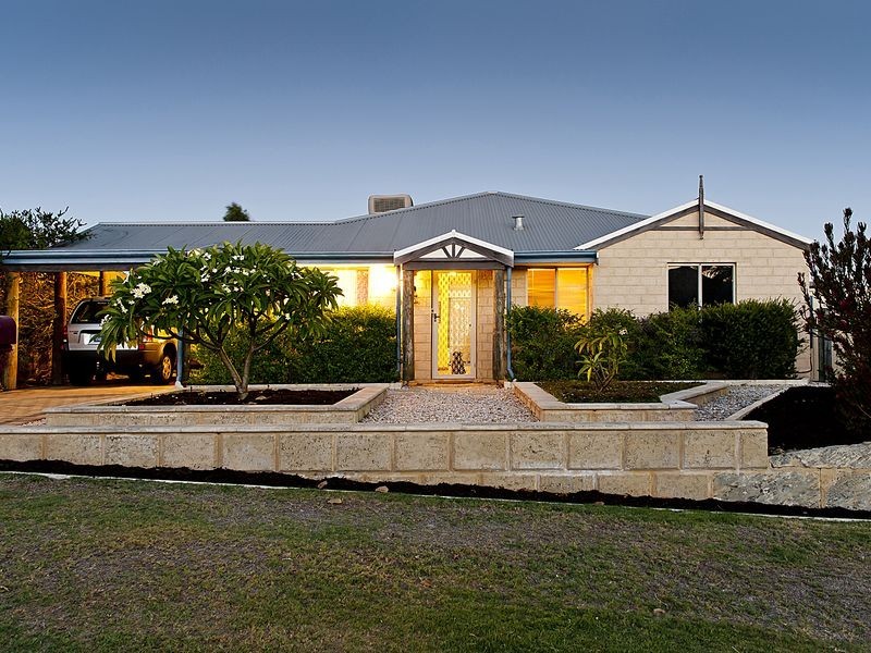 9 Cawdor Lane, Orelia WA 6167