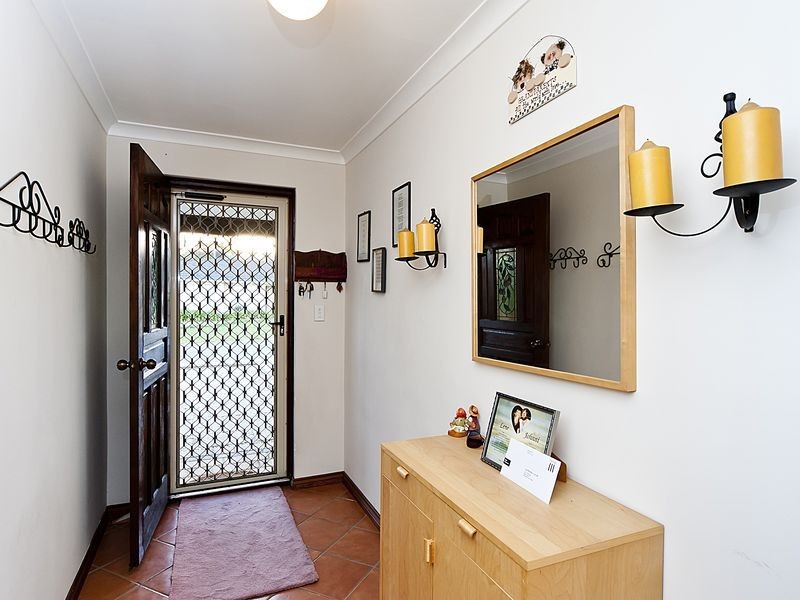 9 Cawdor Lane, Orelia WA 6167