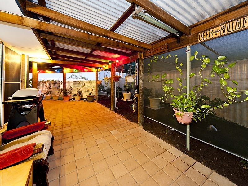 9 Cawdor Lane, Orelia WA 6167