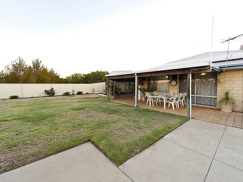 9 Cawdor Lane, Orelia WA 6167