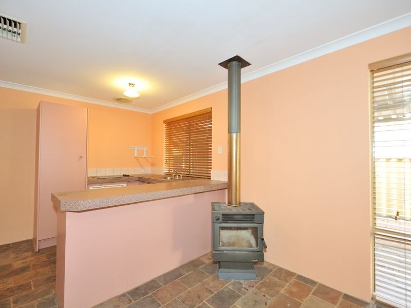 7 Salter Place, Parmelia WA 6167