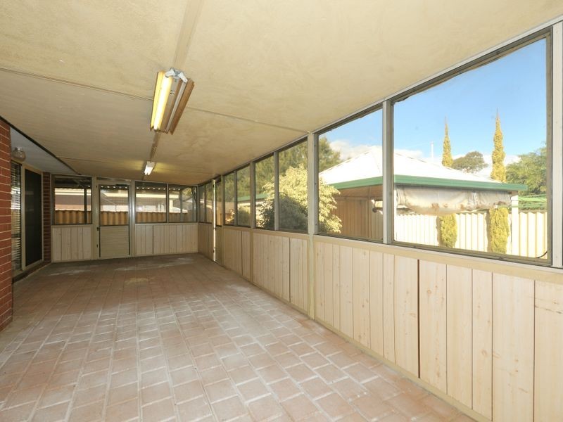 7 Salter Place, Parmelia WA 6167