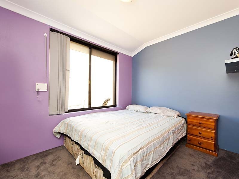 15 Gilling Place, Orelia WA 6167