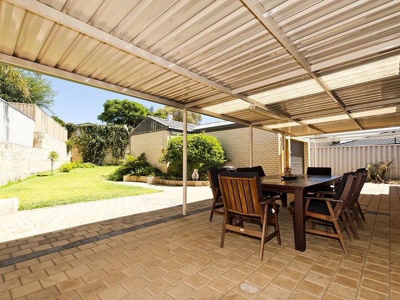 15 Gilling Place, Orelia WA 6167